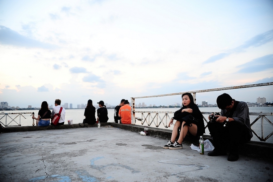 Sunset hunting from the old seaplane station in Hanoi's West Lake 1026 ho tay sunset